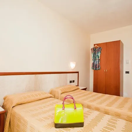 Villaggio La Giurlita فندق توري موتسا