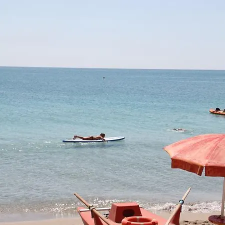 فندق Villaggio La Giurlita *