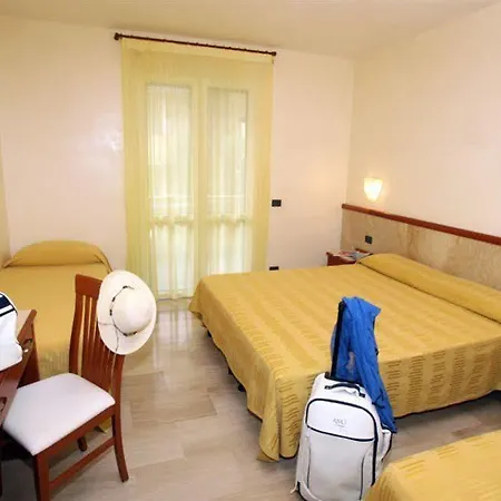 Villaggio La Giurlita فندق *